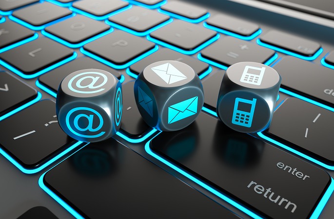 光る問い合わせ