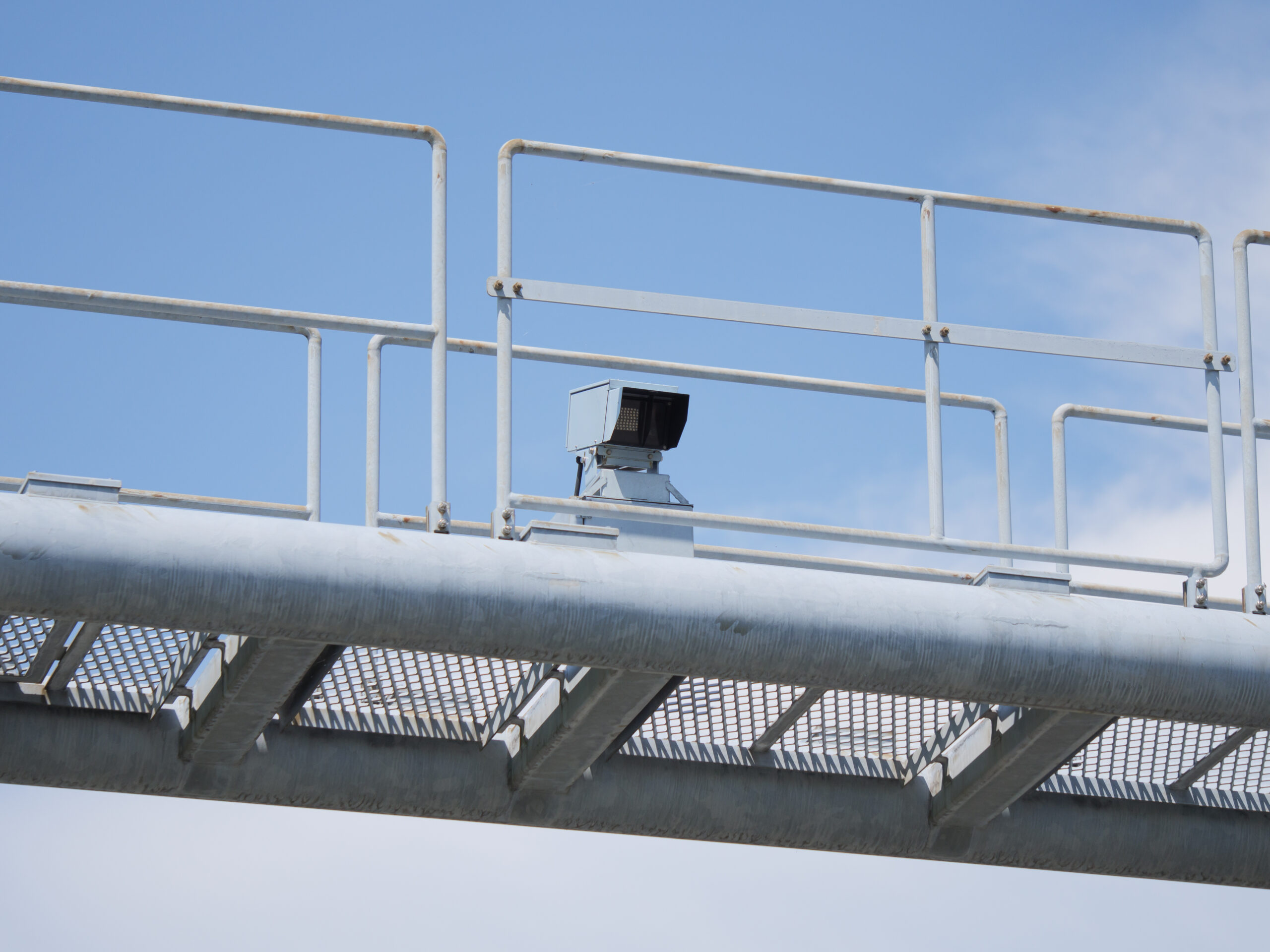 日本の防犯装置Nシステム、自動車ナンバー自動読み取り装置